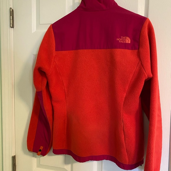 The North Face Denali Fleece Jacket (Red/Pink) - Picture 2 of 9